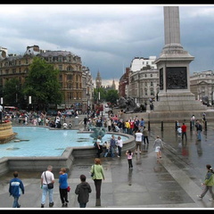 Trafalgar Square , avec au loin Big ben